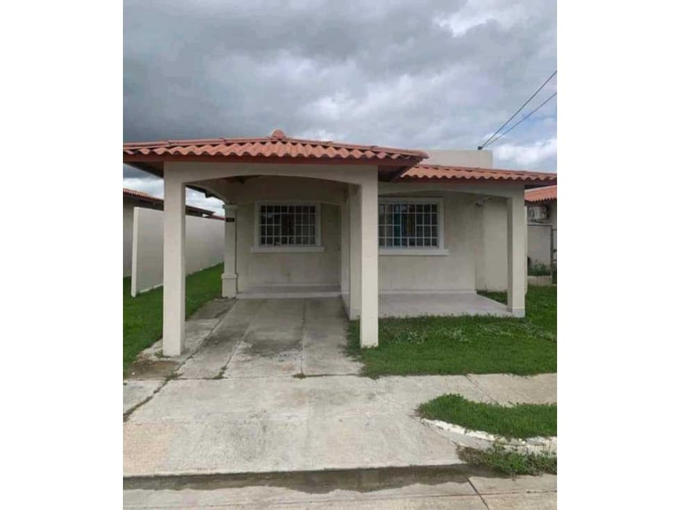 VENTA DE CASA EN PENONOMÉ, HERMOSA PROPIEDAD Y LISTA PARA MUDARSE - 1