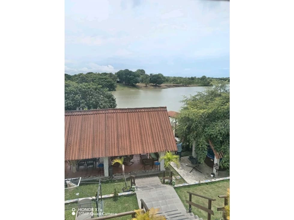 VENTA DE CASA EN SAN CARLOS FRENTE Al LAGO - 1