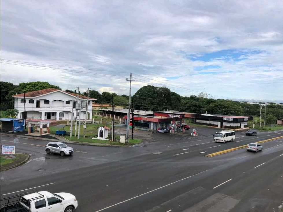 VENTA DE ESTACION DE COMBUSTIBLE EN PANAMA LOS SANTOS Y HOSTAL - 1