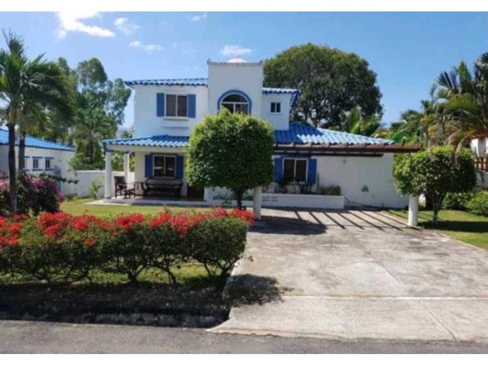 VENTA DE HERMOSA CASA EN PLAYA BLANCA, AMOBLADA, LOCALIZACIÓN PERFECTA - 1