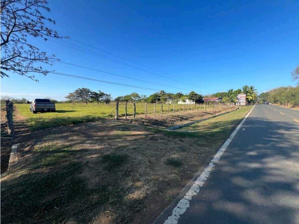 VENTA DE TERRENO EN PEDASI LOS SANTOS 15,276M2 - 1