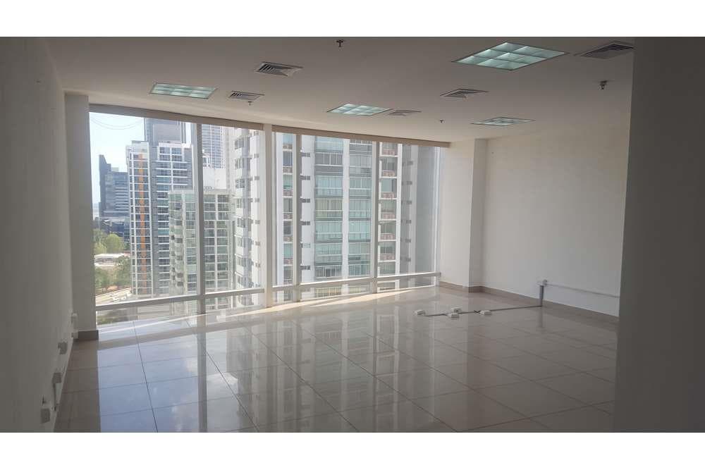 ALQUILO Oficina de 60 mts2 en Torre Aseguradora Ancón, Costa del Este. - 1