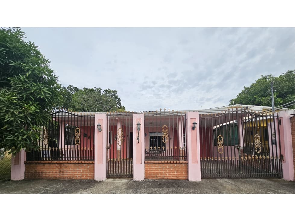 Alquiler de casa en barriada Los Pinos, Las Tablas - 1