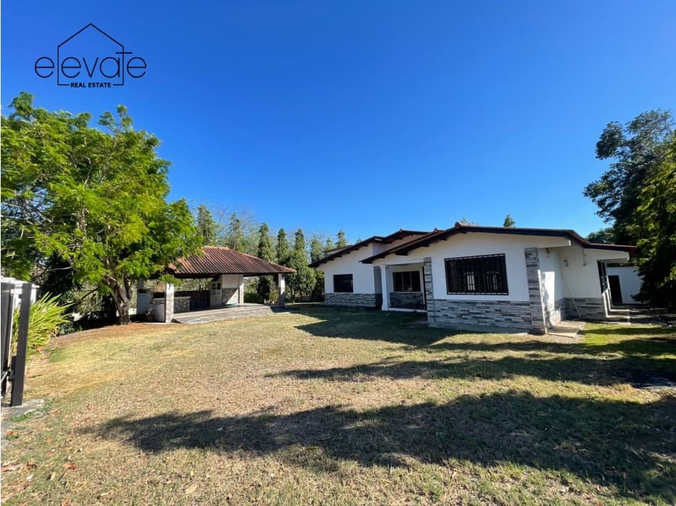 CASA EN PENONOME - COCLE - 1