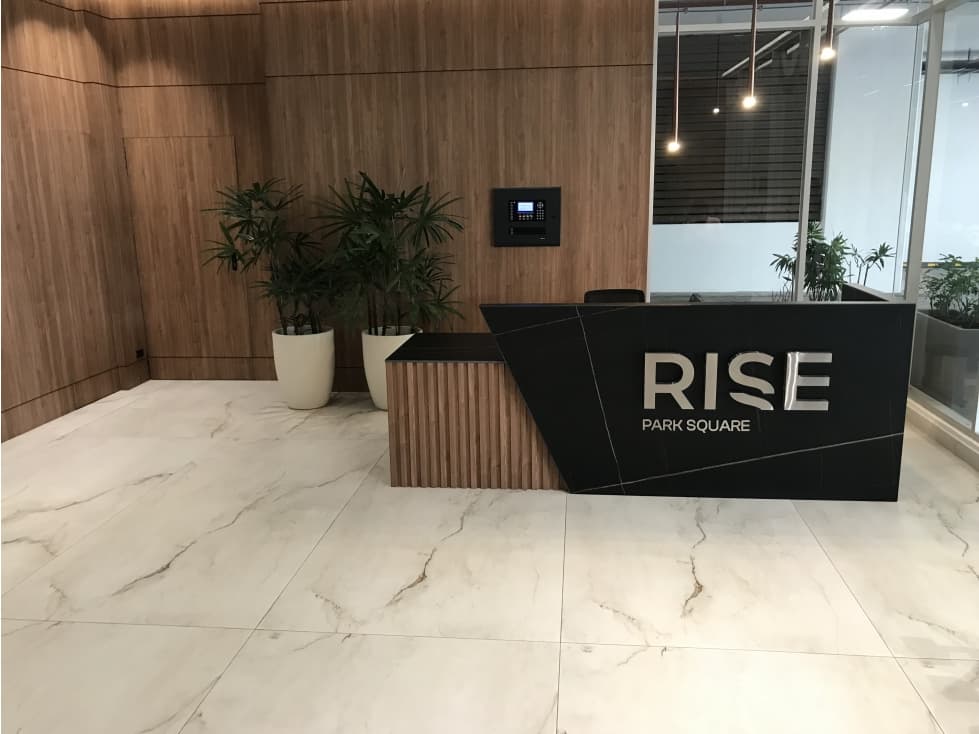 Se Vende apartamentos nuevos en Via españa. - 1