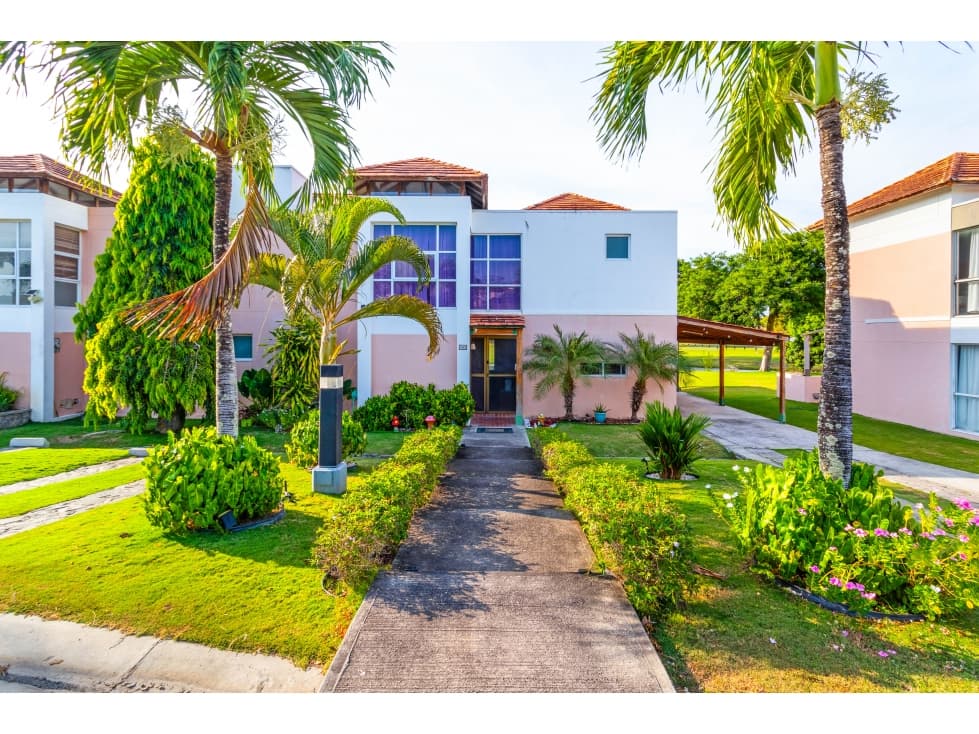 Casa de dos pisos - Frente al lago - ¡Sobre el campo de golf! - 1