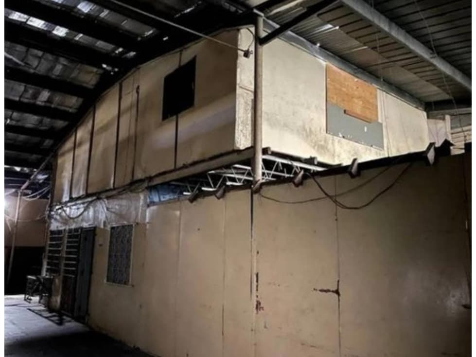 VENTA DE BODEGA MULTIFUNCIONAL PARA ZONA COMERCIAL 1161 MTS2 - 1