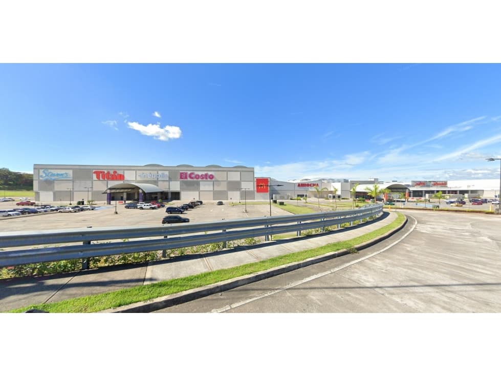 SE VENDE LOCAL EN PLANTA BAJA DE 50 m2 EN FEDERAL MALL - 1