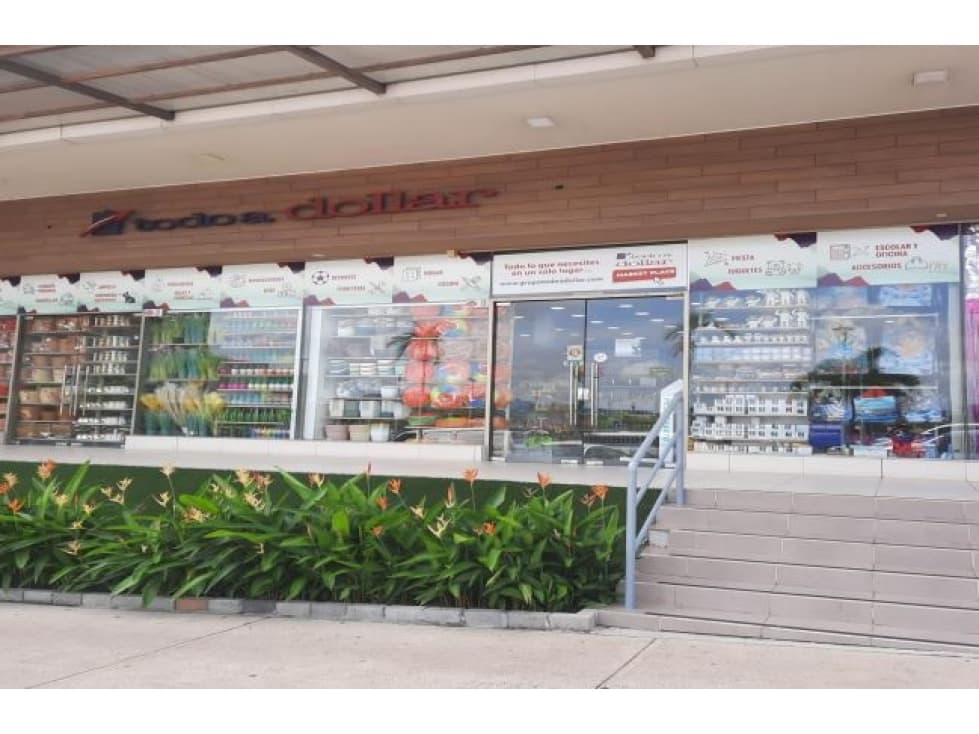 SE VENDE LOCAL COMERCIAL EN CC CHORRERA ONDGO - 1