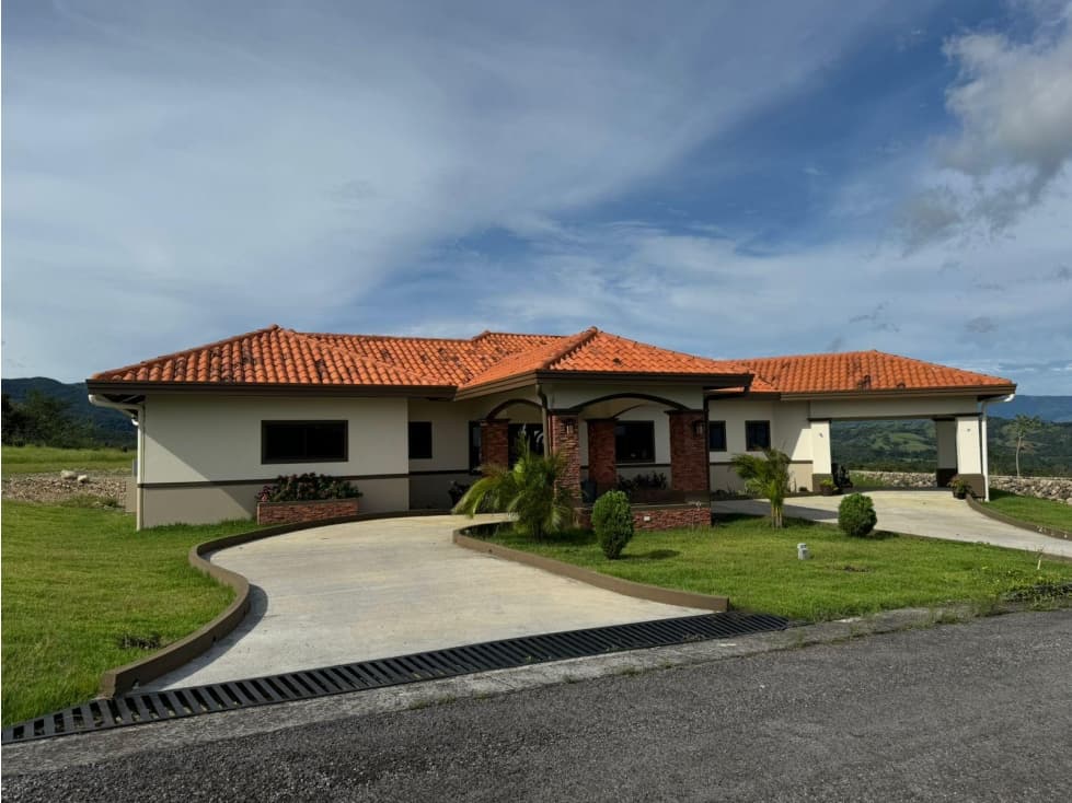 Se Vende Casa en Alto Boquete, Chiriquí - 1