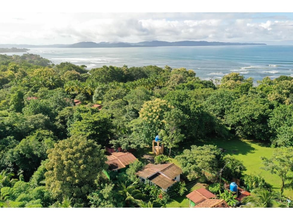 Santa Catalina Veraguas - Venta de Casas de Playa en Casa Maya - 1