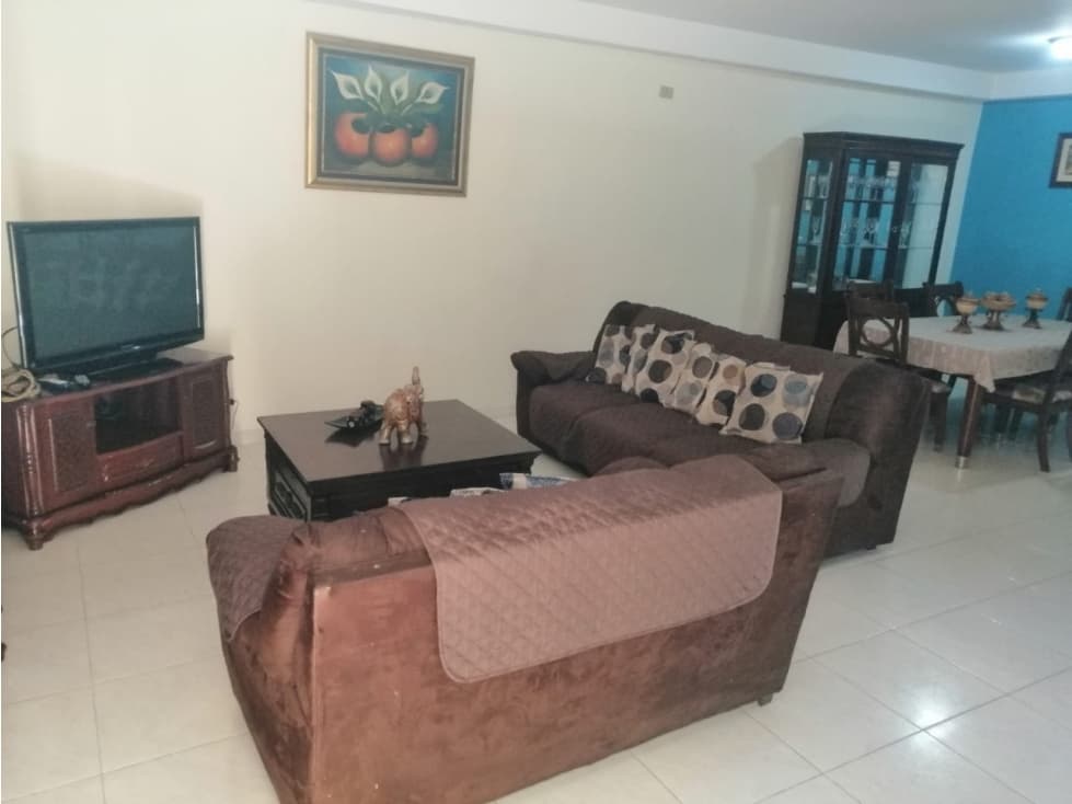 Alquiler de Casa en Cerro Viento - 1