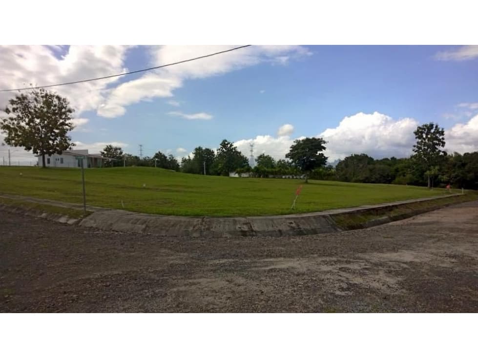 SE VENDE TERRENO EN COMPLEJO CERRADO $ 50,000 NEGOCIABLES!!!! - 1