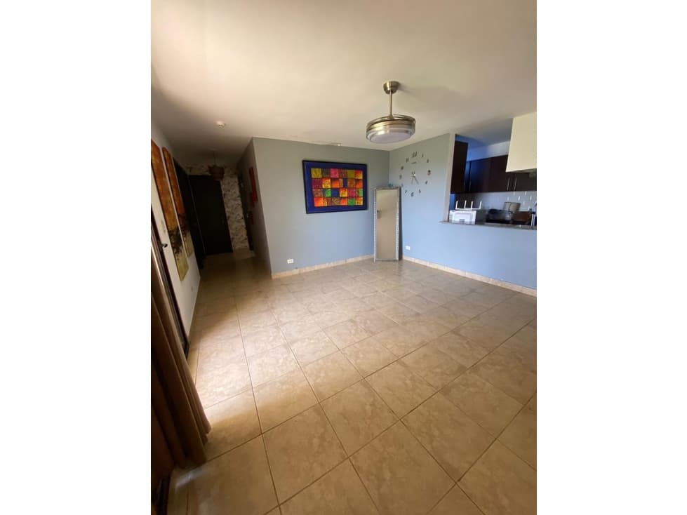 Se Vende Casa en Residencial Altos del Este - 1