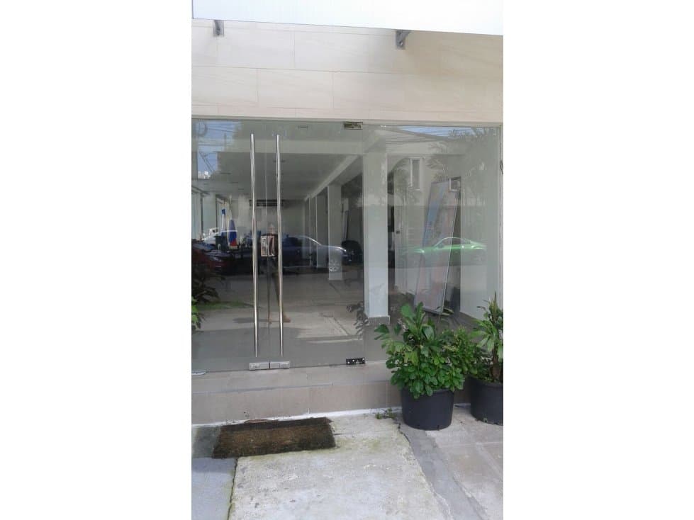 ALQUILER LOCAL COMERCIAL ZONA BANCARIA OBARRIO - 1