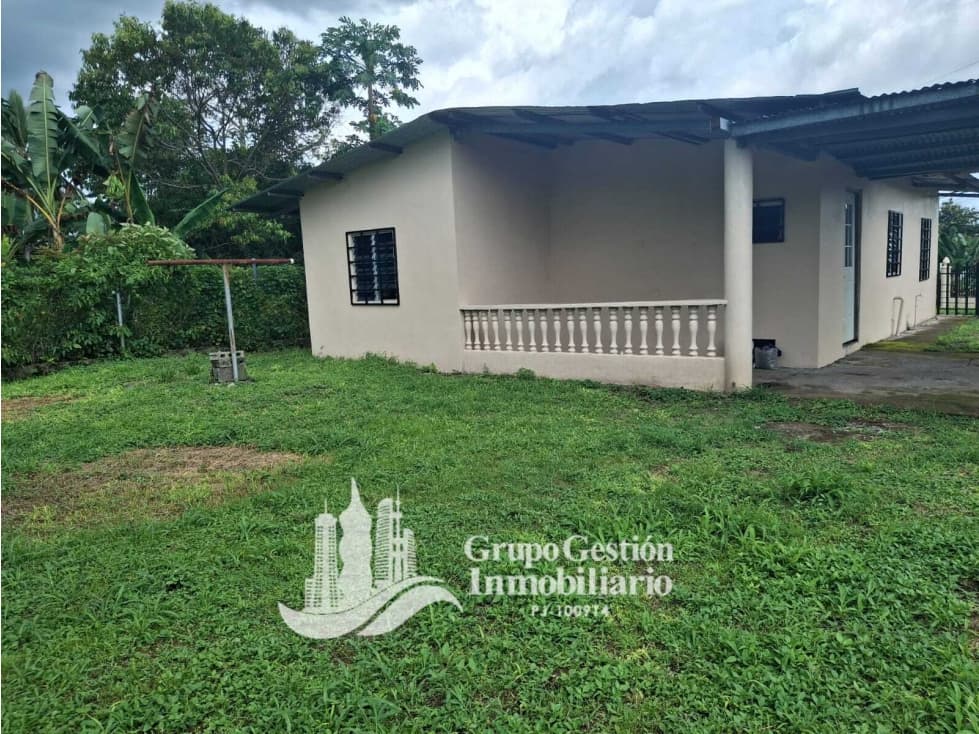 Alquilo casa en Boqueron, Chiriqui a 3 mins de la Interamericana - 1