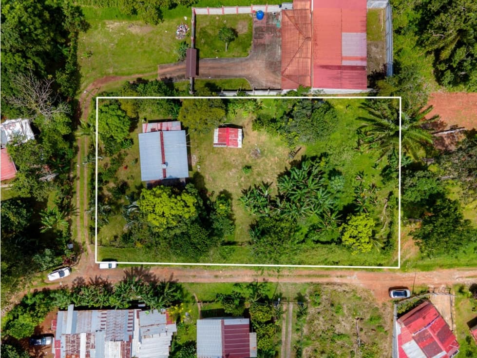Se vende lote en Nuevo Emperador - 1