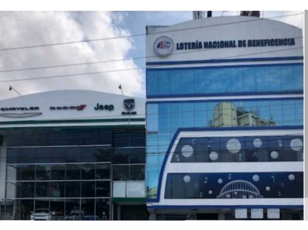 ALQUILER DE LOCAL EN PLAZA COMERCIAL TUMBA MUERTO 970m2 JP - 1