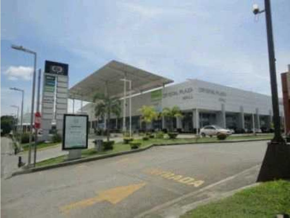 VENTA LOCAL COMERCIAL CON MEZZANINE CRYSTAL PLAZA - 1