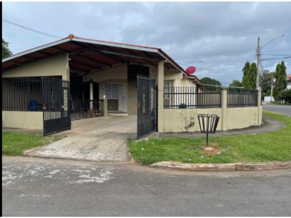 ALQUILO CASA EN ARRAIJAN VISTA ALEGRE VILLA KARLA 3R - 1