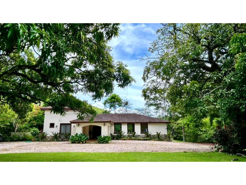 VENTA DE PRECIOSA CASA DE CAMPO EN PENONOME, EL BARRERO - 1