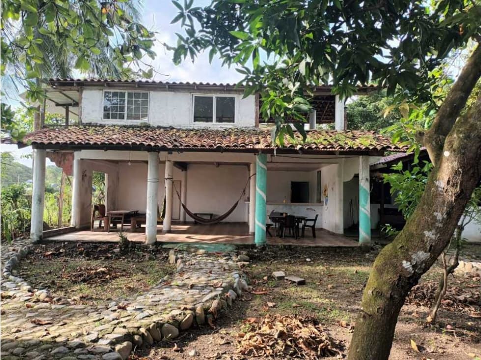 LAS LAJAS, HOSTAL EN VENTA CERCANO A LA PLAYA. - 1