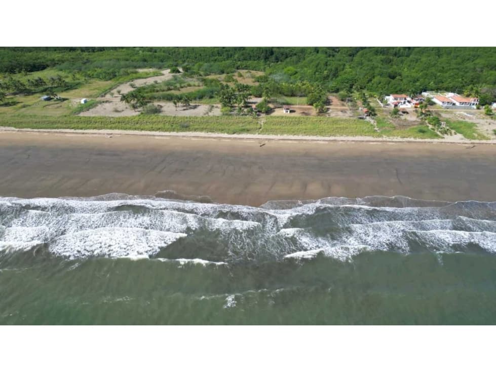 SE VENDE LOTE EN PLAYA PEDASI , PROPIEDAD TITULADA - 1