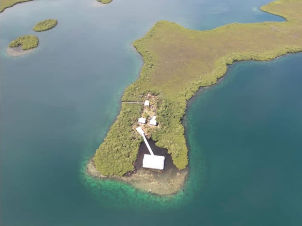 Se Vende Terreno en Bocas del Toro - 1