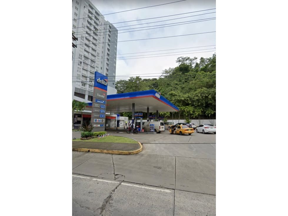VENDO AMPLIO TERRENO CON GASOLINERA EN RICARDO J ALFARO - PANAMA - 1