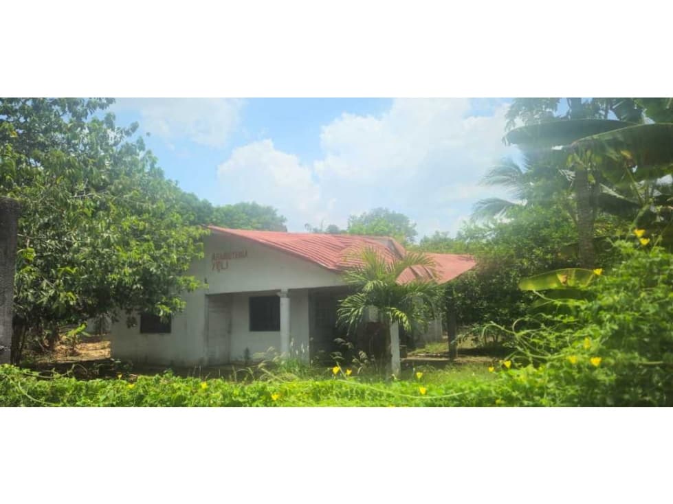 VENDO CASA CON 1000 METROS EN BOQUERON - 1