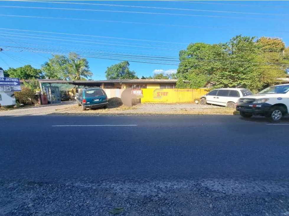 VENDO LOCAL COMERCIAL/ HABITACIONAL - 1