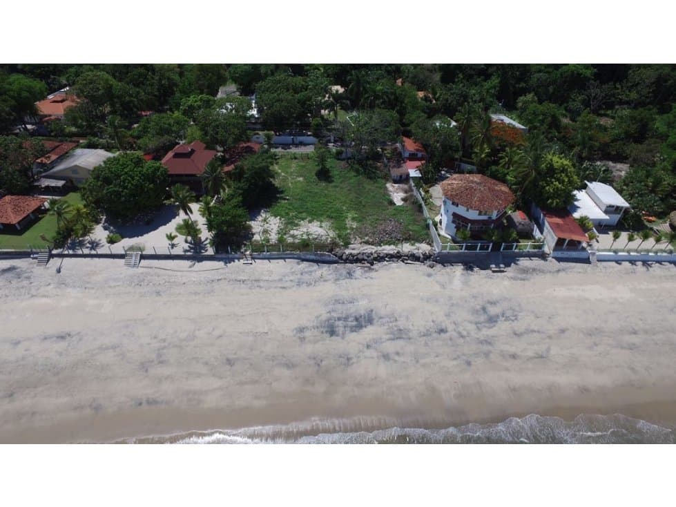 VENTA LOTE FRENTE AL MAR - PLAYA BLANCA - 1