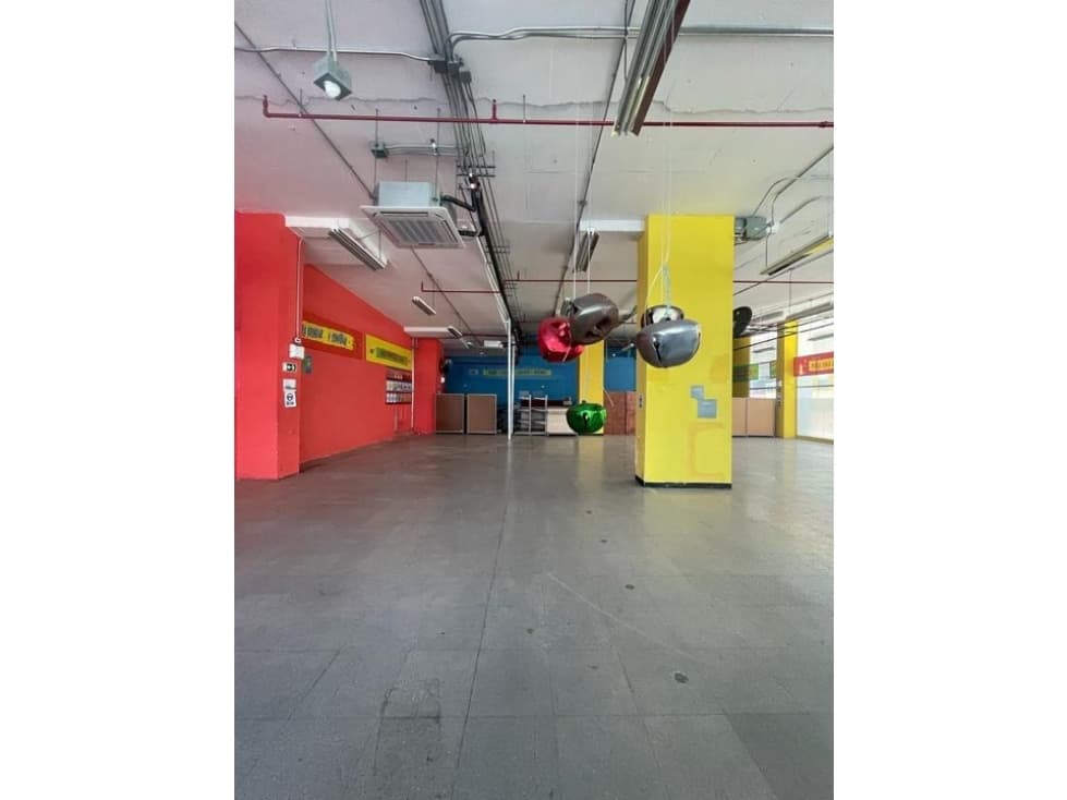 Via España/ Local 407m2/Alquiler - 1