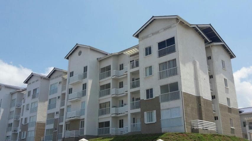 Apartamento en Venta Vista Alegre RAH PA: 20-2437 - 1