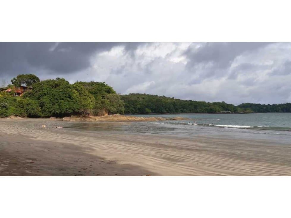 VENDO LOTE DE PLAYA DE 3000M2 EN BOCA BRAVA - 1